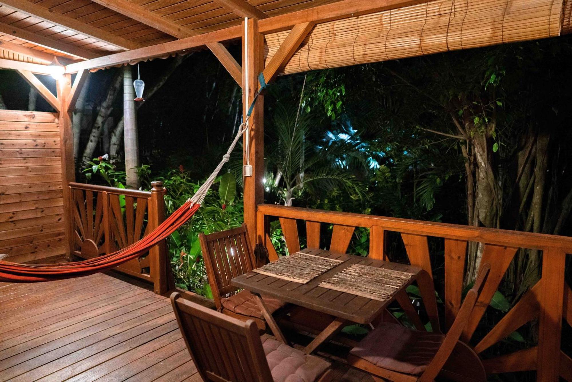 Au Jardin Des Colibris Ecolodge&Spa Deshaies Bagian luar foto