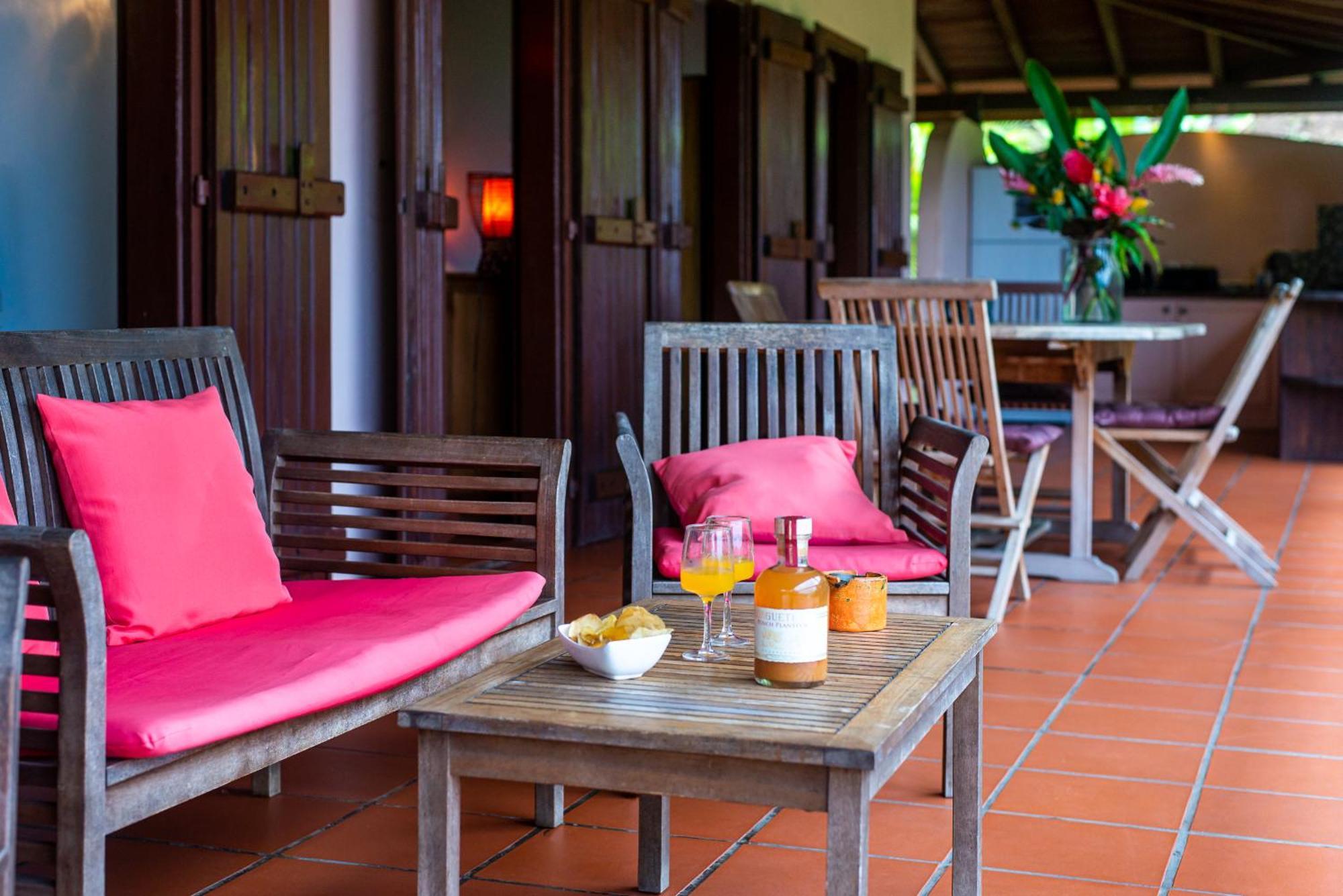 Au Jardin Des Colibris Ecolodge&Spa Deshaies Bagian luar foto